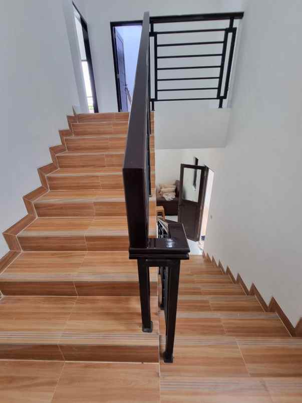 rumah baru cinere depok dekat mrt lebak bulus