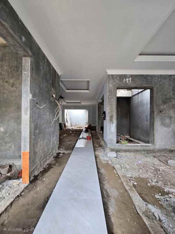 rumah baru desain american classic di billymoon