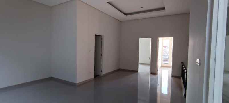 rumah baru di manyar jaya dekat nginden kertajaya merr
