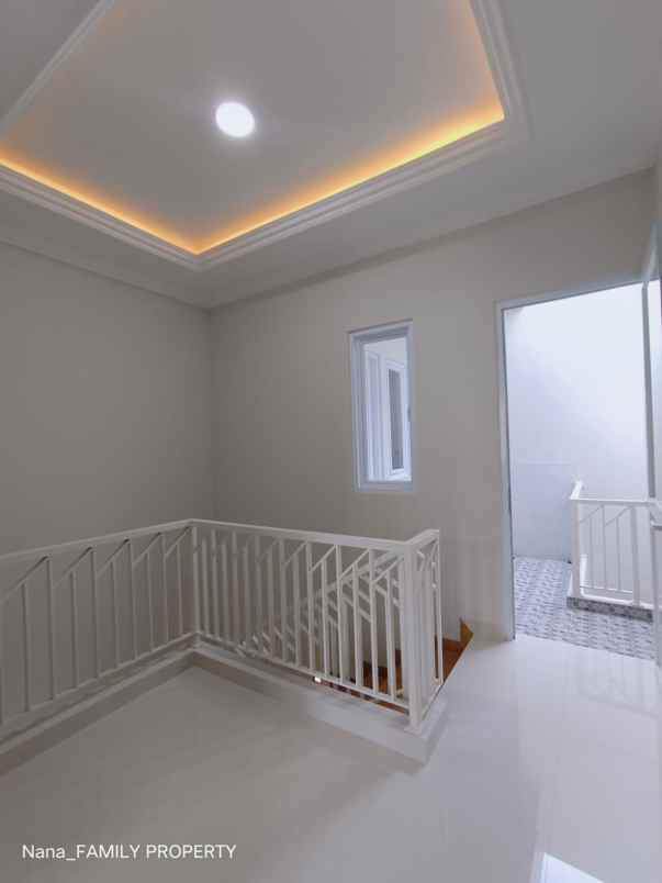 rumah baru disain modern di larangan ciledug