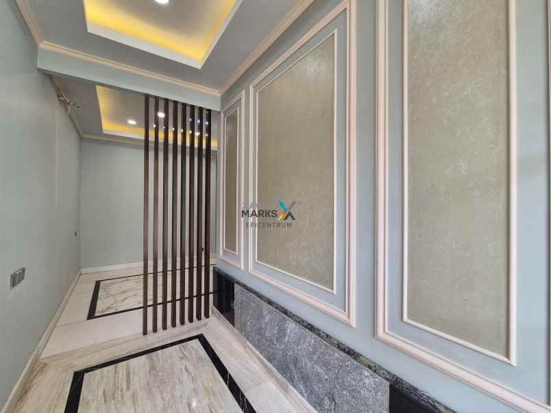 rumah baru full marmer di puri galaxy araya surabaya