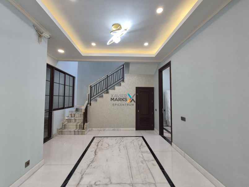 rumah baru full marmer di puri galaxy araya surabaya