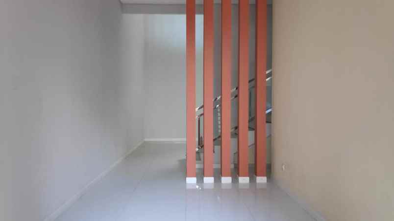 rumah baru gress graha santoso