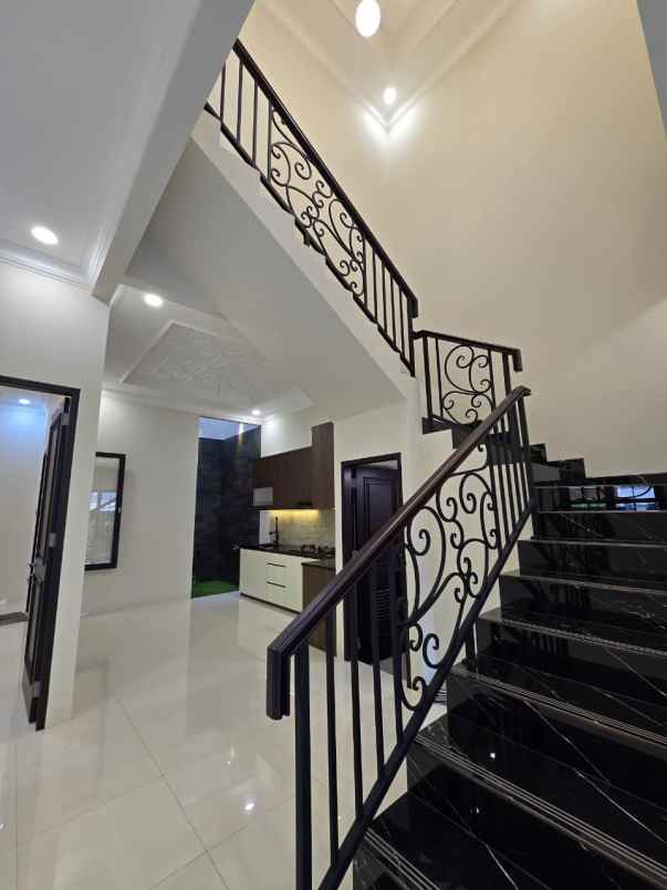 rumah baruj siap huni di duren sawit jakarta timur