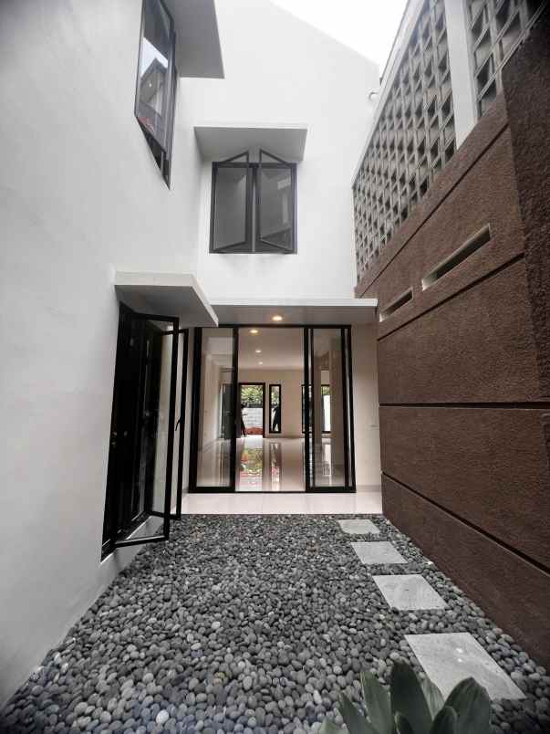 rumah brand new bintaro