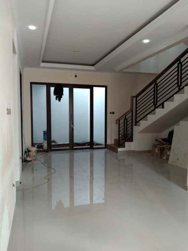 rumah cilangkap jakarta timur