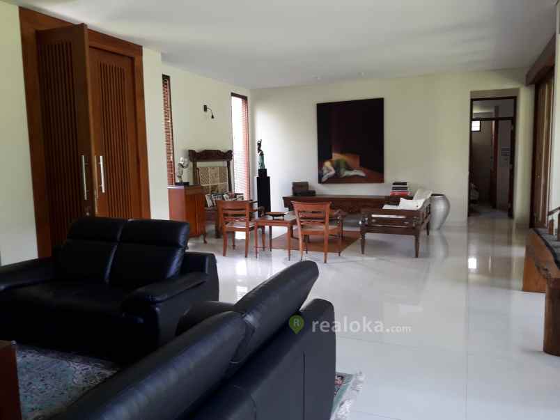 rumah dago