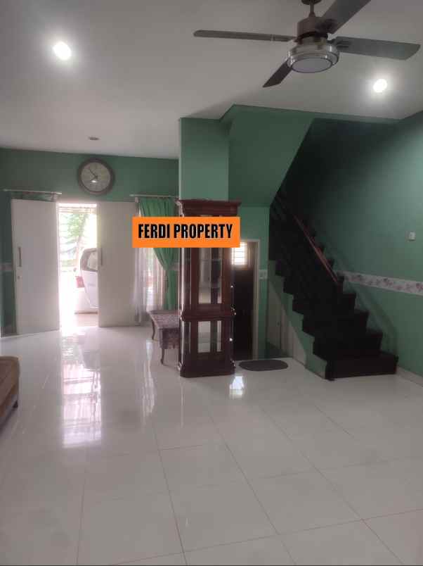 rumah dalam cluster raffles hills cibubur