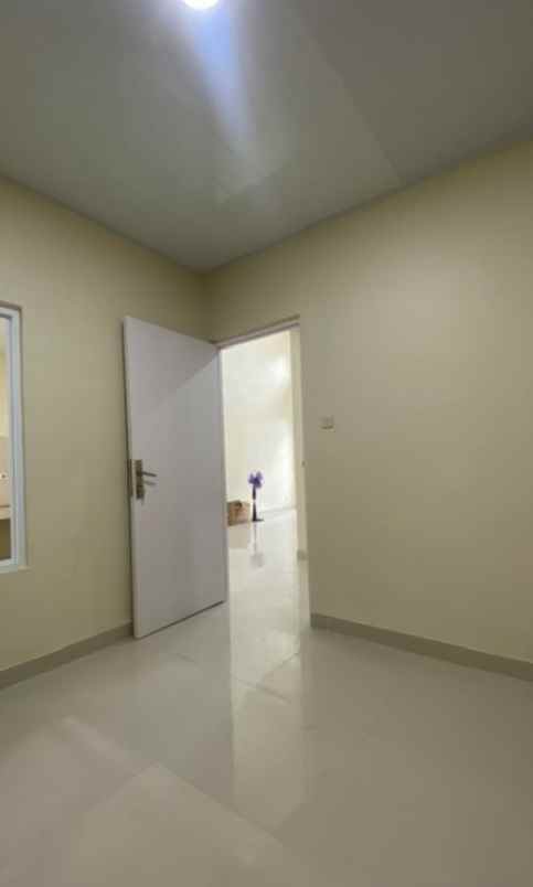 rumah dalam komplek taman permata bintaro sektor 9
