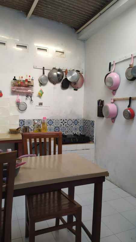 rumah dalam perumahan timur jl kaliurang km 13 sleman