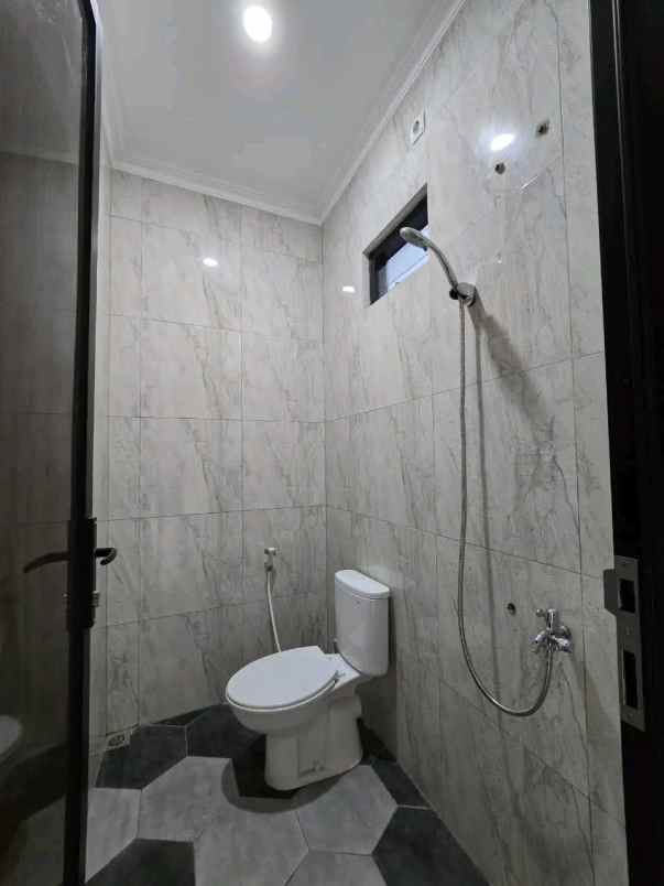 rumah dalam ringroad di jambon sleman 4 km kampus ugm