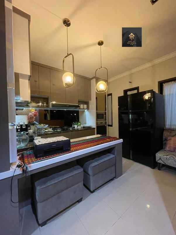 rumah dan kost di tubagus ismail dago bandung