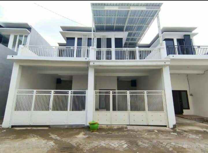 rumah dekat stasiun mojokerto di magersari mojokerto