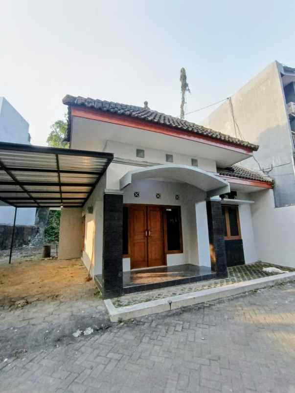 rumah diap huni dalam perumahan muslim di candi gebang