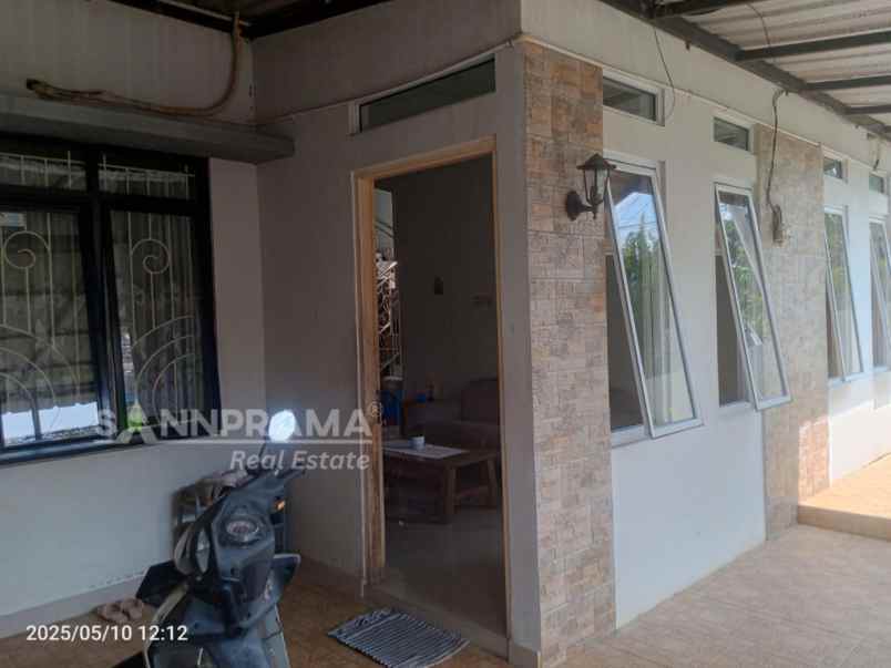 rumah hook 1 5 lantai di grand depok city