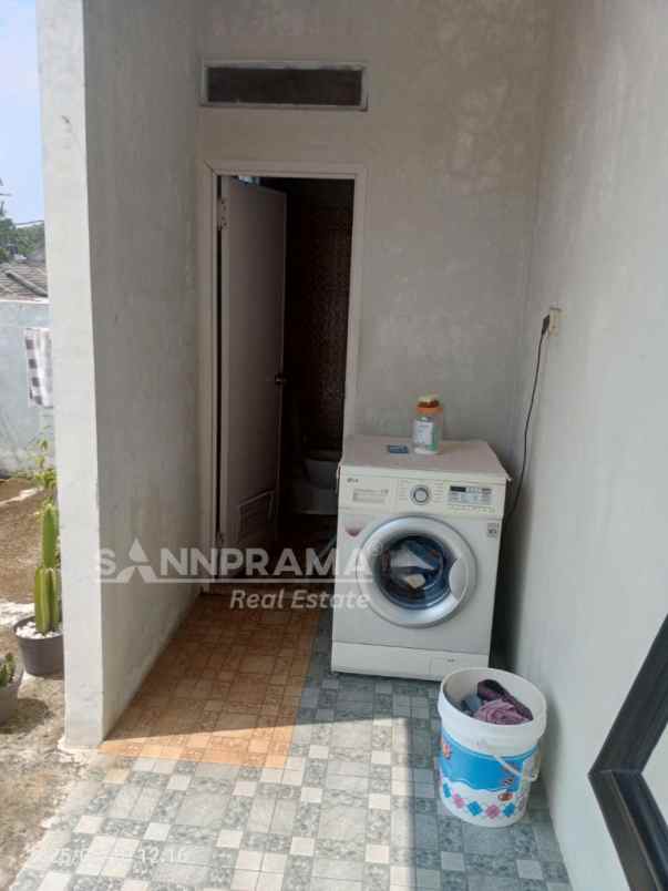 rumah hook 1 5 lantai di grand depok city