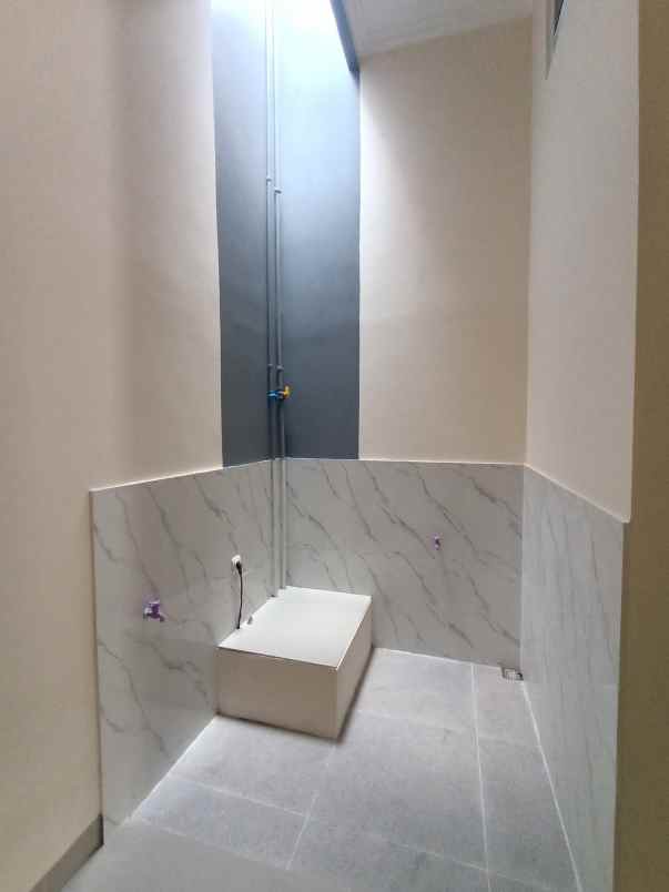 rumah hook harga murah di taman seroja bekasi