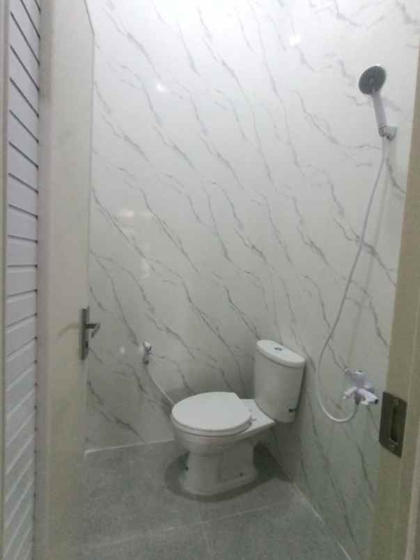 rumah hook harga murah di taman seroja bekasi