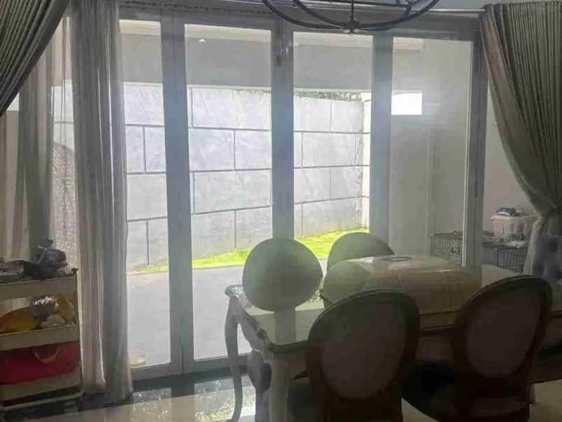 rumah hook mewah dalam cluster billymoon pondok kelapa