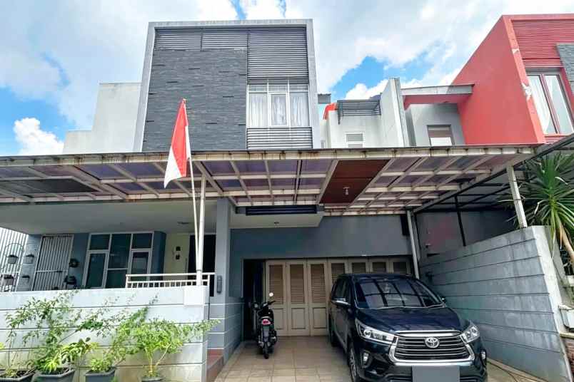 rumah hook mewah dalam cluster billymoon pondok kelapa