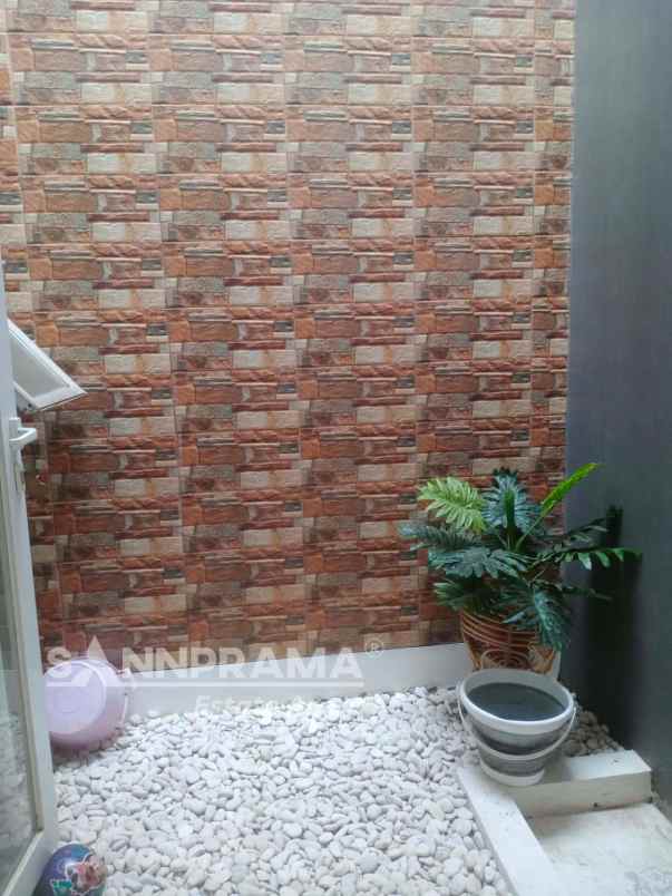 rumah hook tanah luas dalam cluster di bojongsari ash