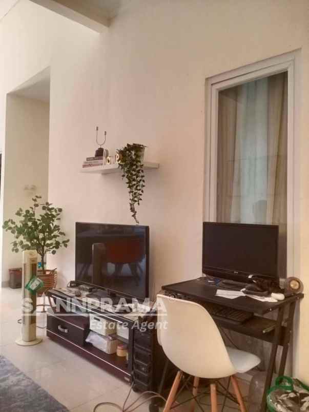 rumah hook tanah luas dalam cluster di bojongsari ash