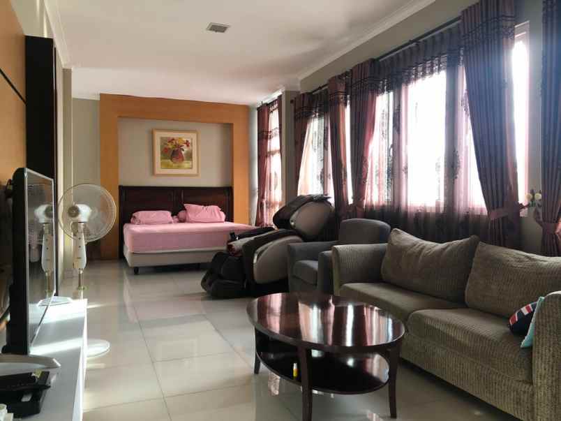 rumah jl alternatif cibubur raya