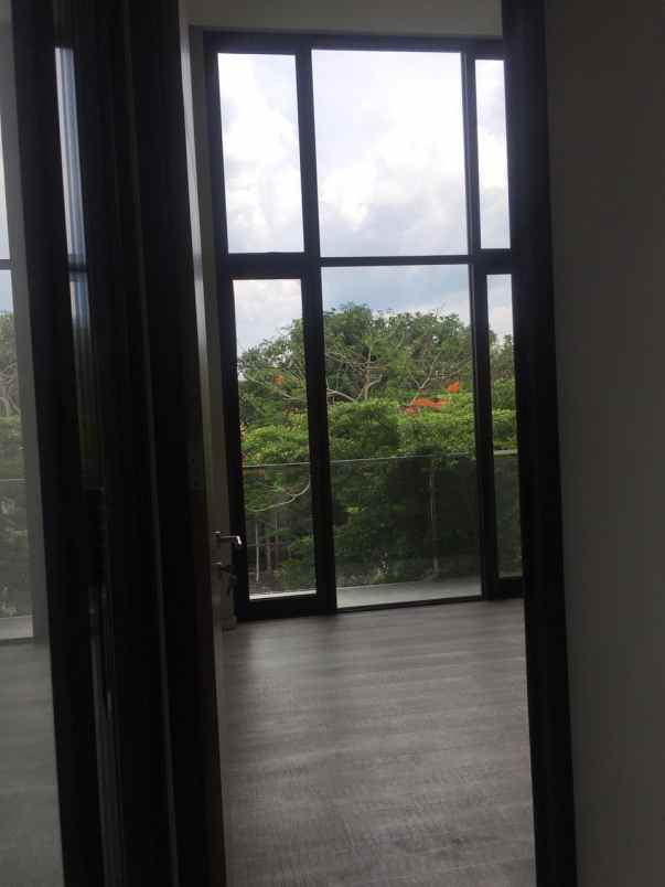 rumah jl ciliwung joyosuran kec