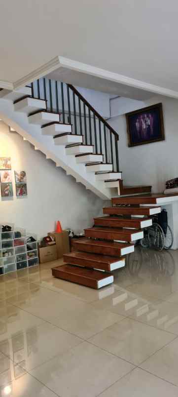 rumah jl lebak bulus cilandak