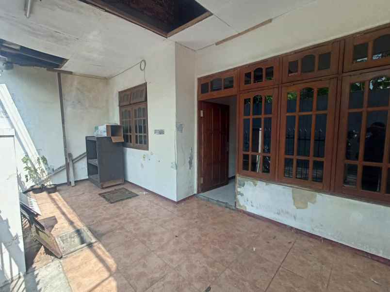 rumah jl ploso timur tambaksari