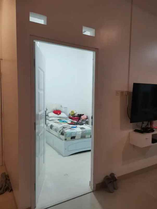 rumah jl setia raya jatiwaringin