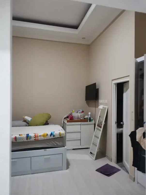 rumah jl setia raya jatiwaringin