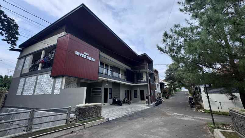 rumah kost dekat unmer