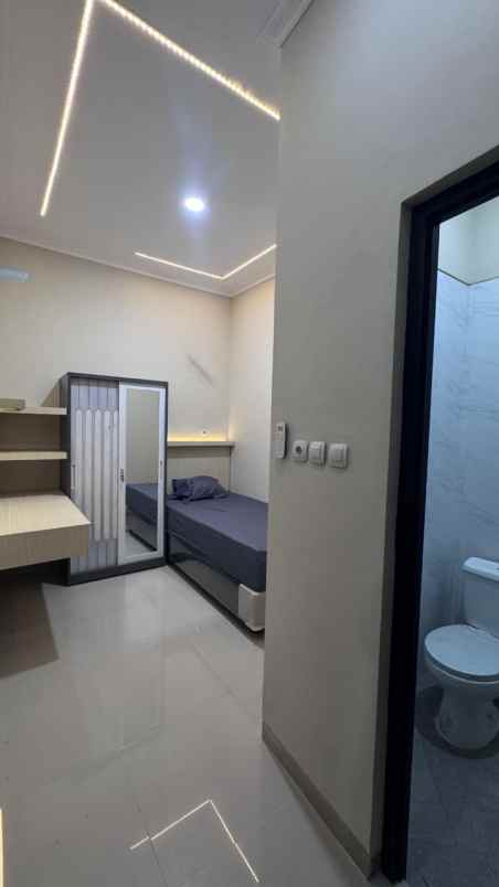 rumah kost dekat unmer