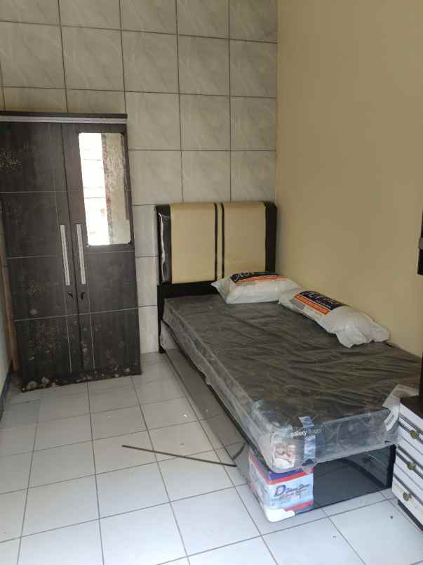 rumah kost dijual cipinang cempedak blok b