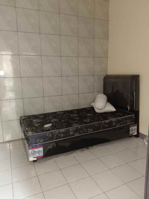 rumah kost dijual cipinang cempedak blok b