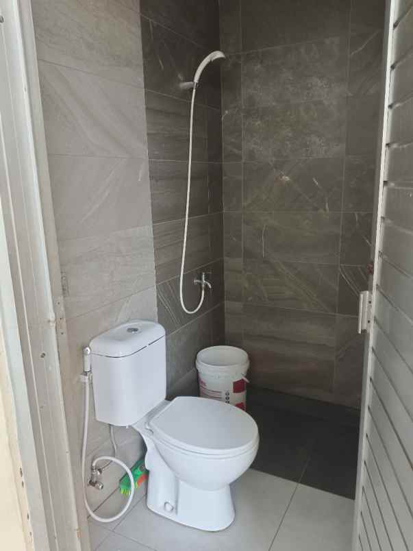 rumah kost dijual cipinang cempedak blok b