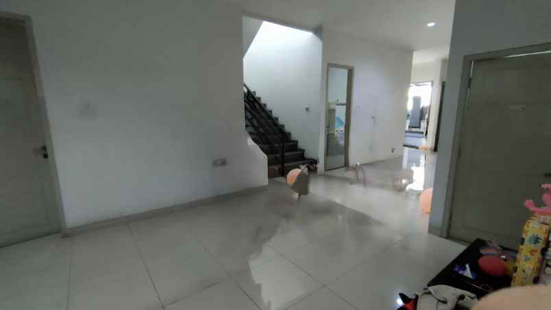 rumah lt 150 m2 di cempaka putih jakarta pusat murah