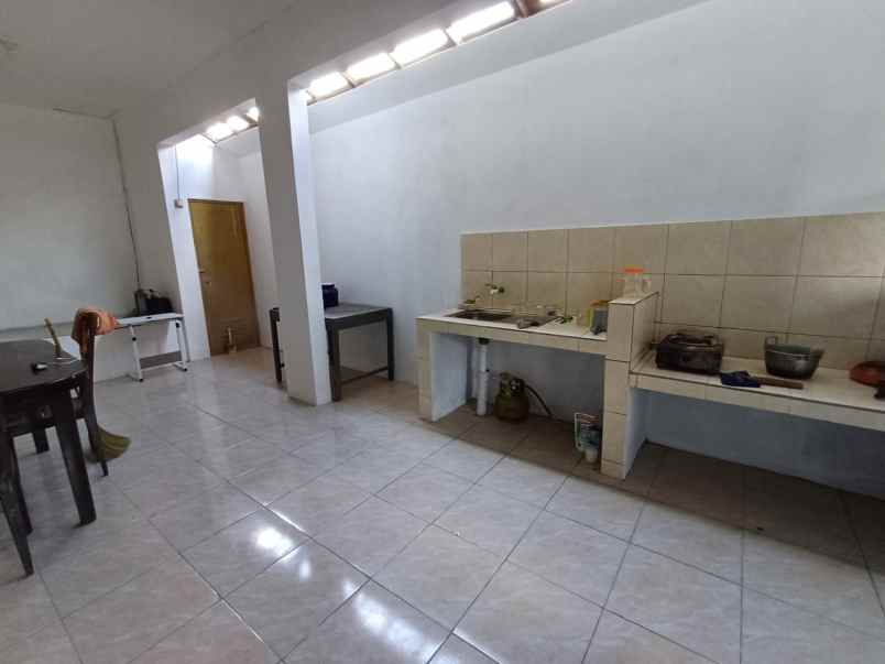 rumah luas halaman lega di berbah sleman