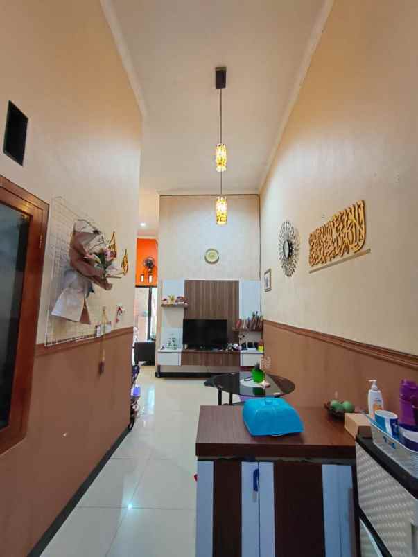 rumah medokan sawah timur furnish siap huni strategis