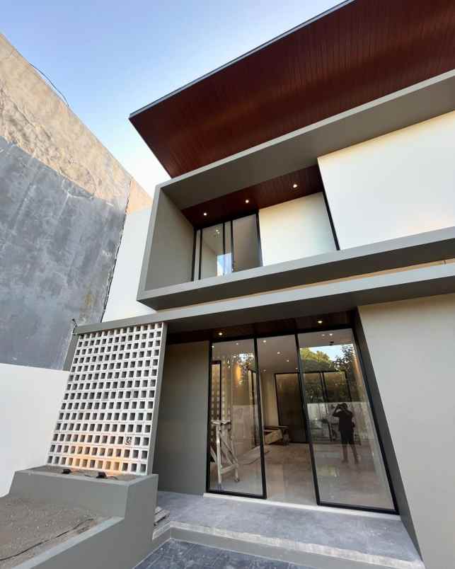 rumah mewah 2 lantai di depok