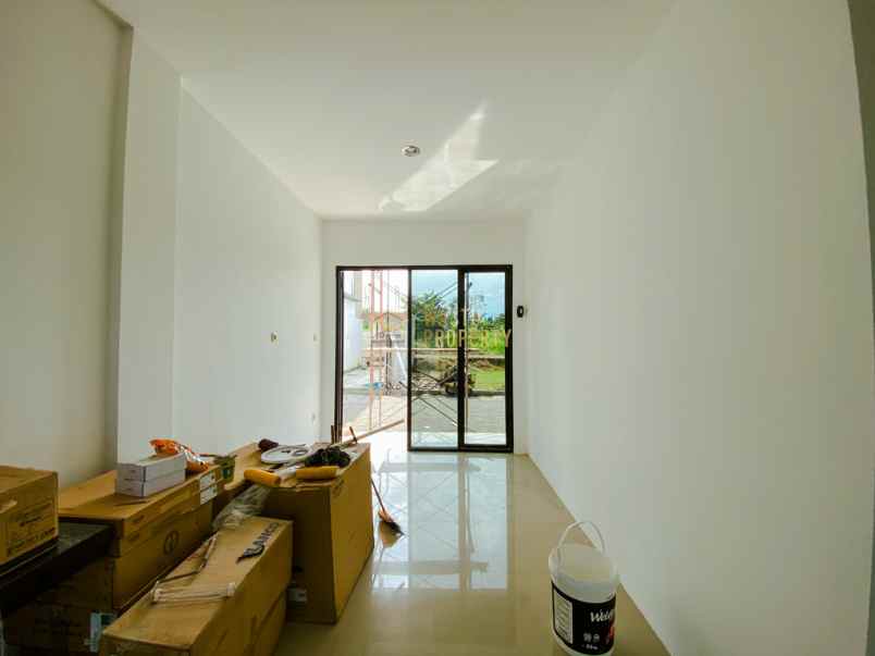 rumah mewah 2 lantai di ngaglik dekat kampus uii jakal