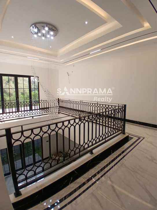 rumah mewah 3 lantai luas 335m2 di ciganjur jaksel iml