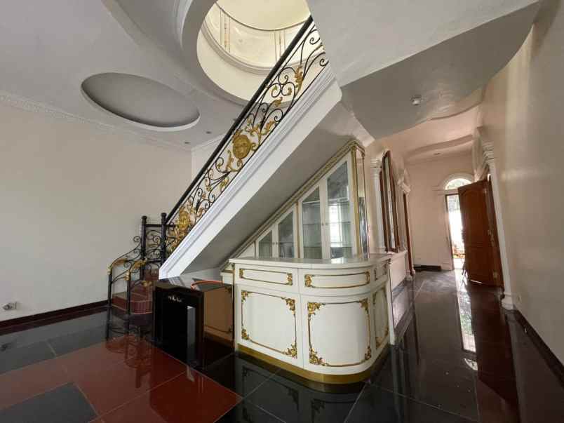 rumah mewah bintaro jaya aman dan nyaman