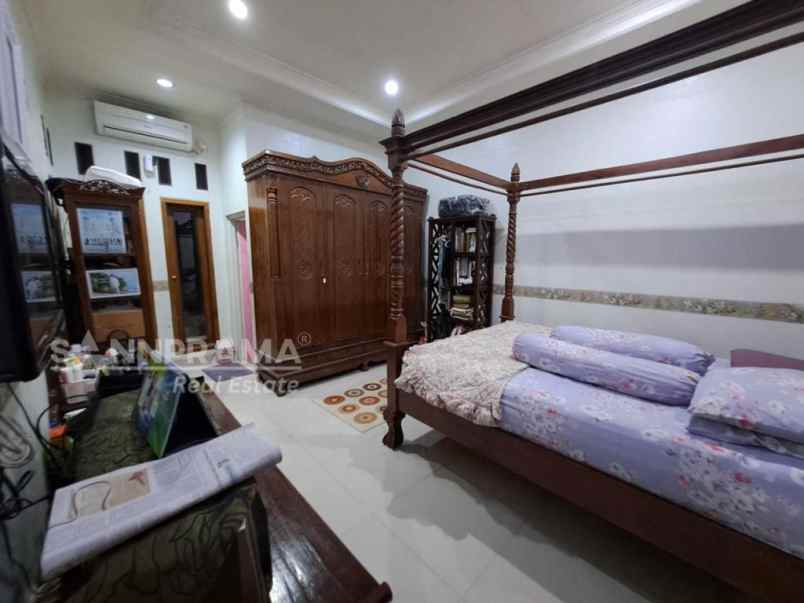 rumah mewah dan luas deket kampus tugu cimanggis fry