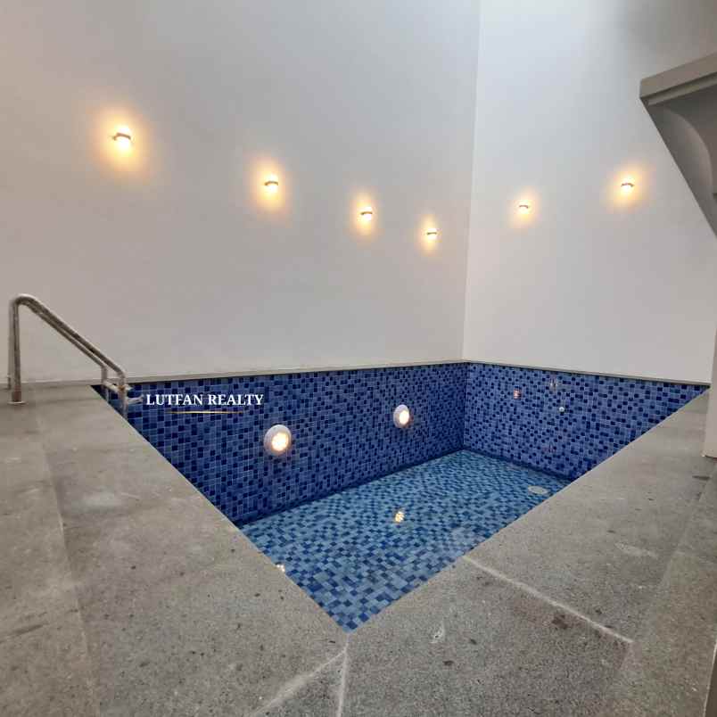 rumah mewah jagakarsa dekat tol brigift