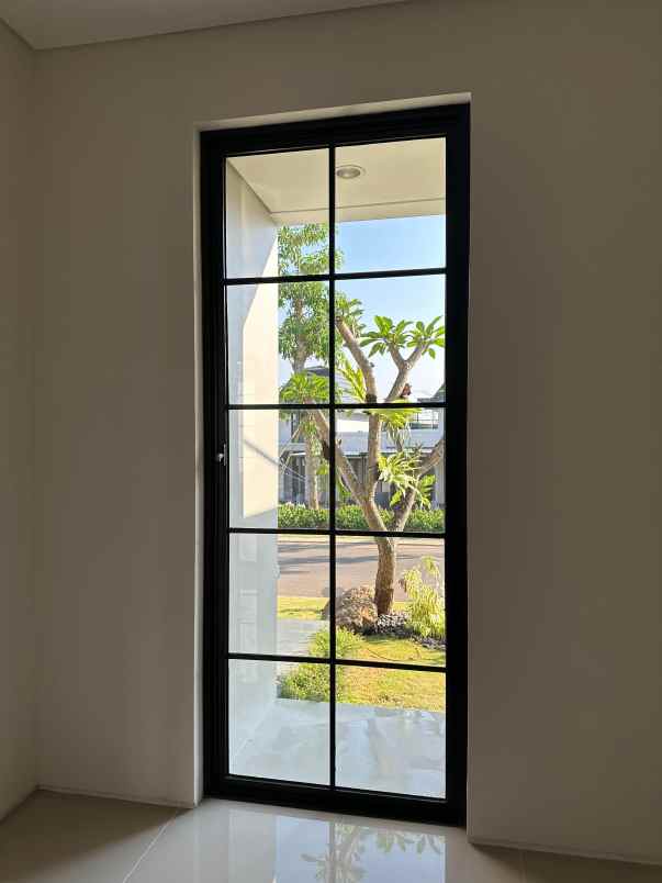 rumah mewah kawasan elit fasilitas umum lengkap