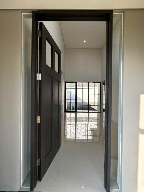 rumah mewah kawasan elit fasilitas umum lengkap