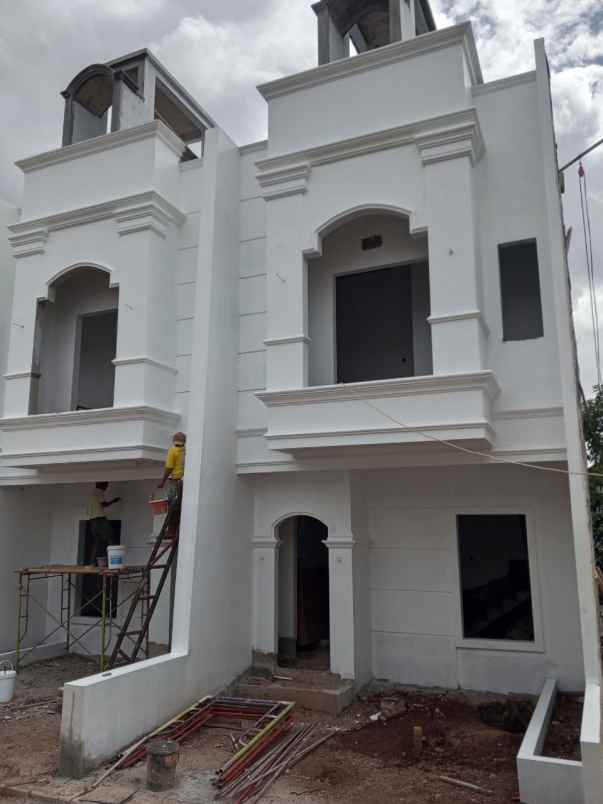 rumah mewah minimalis tugu cimanggis depok