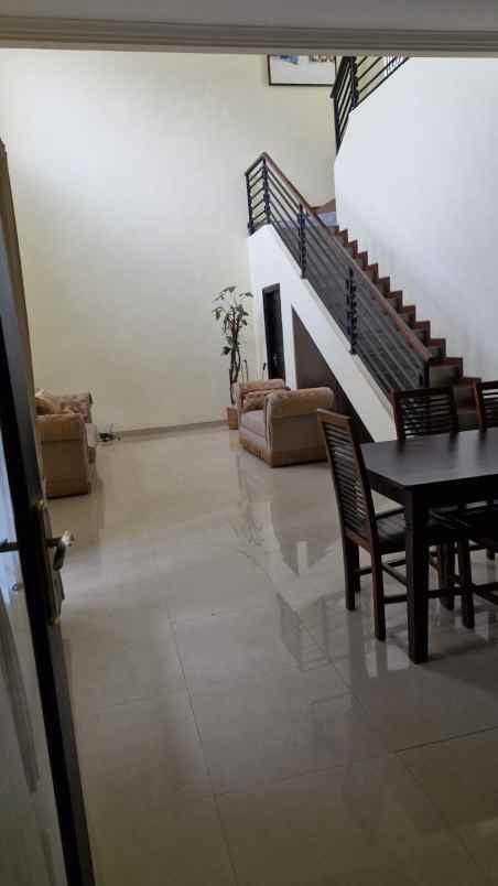 rumah mewah siap huni lokasi tidar malang